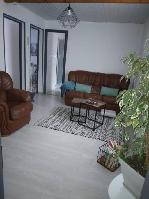 Appartement Cosy Avec Terrasse Vaux-Sur-Seine Esterno foto